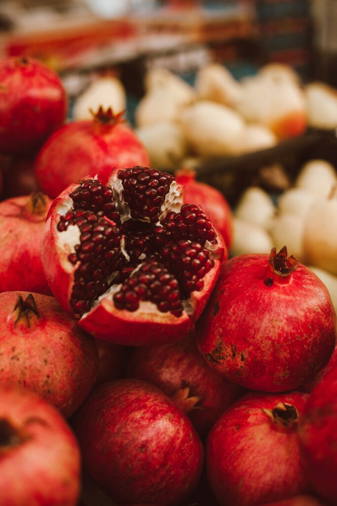 pomegranates advantages